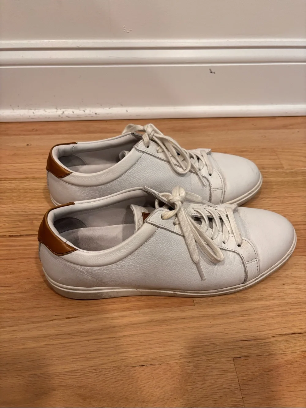 Allen Edmonds Courtside low-top leather sneakers in white size men's 9.5